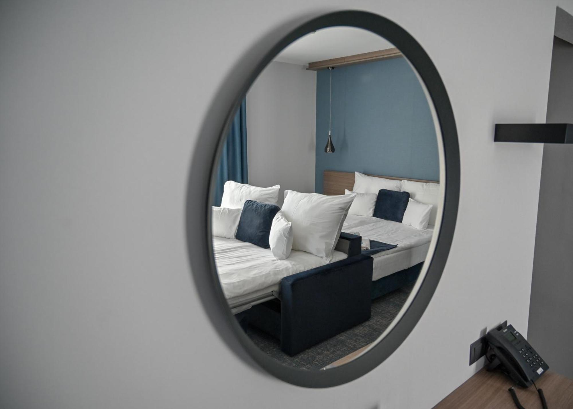 Nn Boutique Hotel ทิสเซาอีแวรอช ภายนอก รูปภาพ