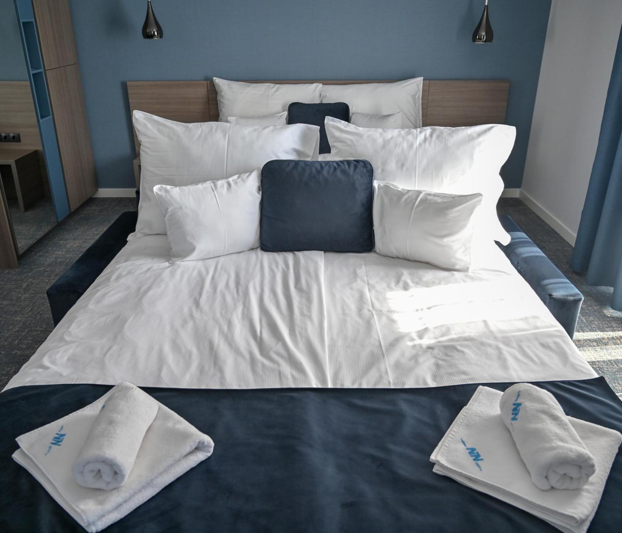 Nn Boutique Hotel ทิสเซาอีแวรอช ภายนอก รูปภาพ