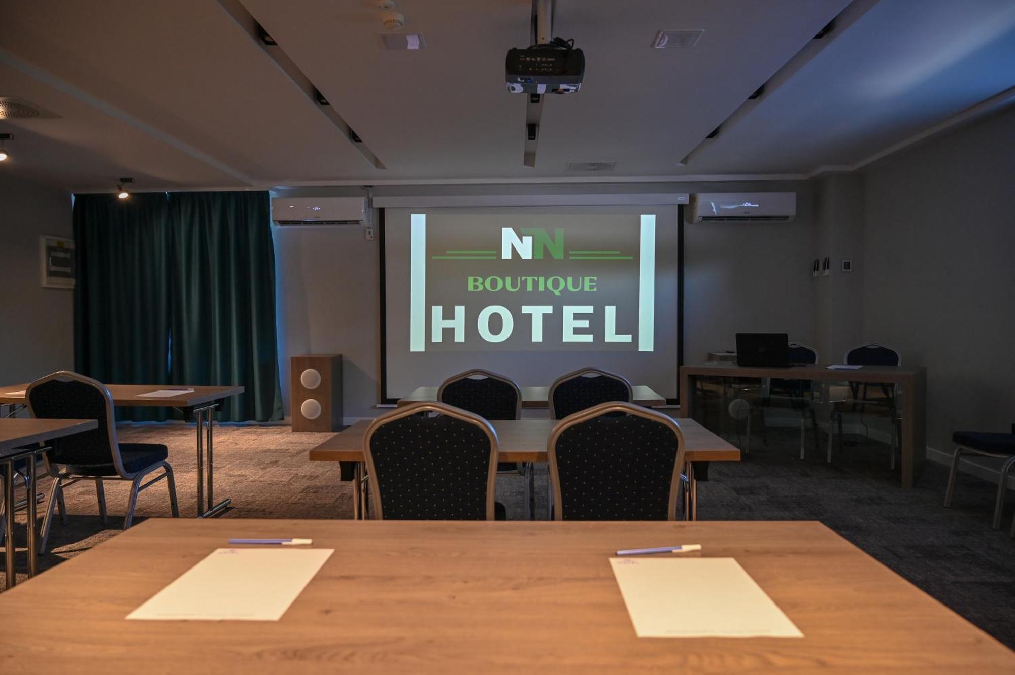 Nn Boutique Hotel ทิสเซาอีแวรอช ภายนอก รูปภาพ